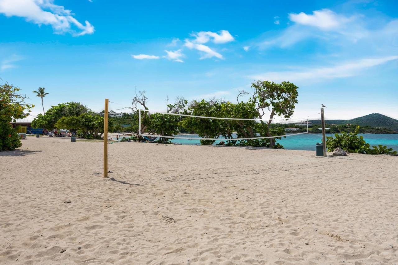 Sapphire Beach Resort East End  Екстер'єр фото